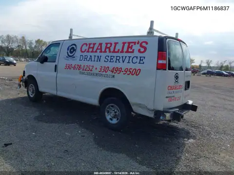 1GCWGAFP6M1186837 — 2021 Chevrolet Express, ფოტო 4, IAAI, წინა ნაწილი