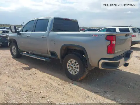 2GC1KNE78S1229650 — 2025 Chevrolet Silverado, foto 4 de IAAI, Delantera izquierda