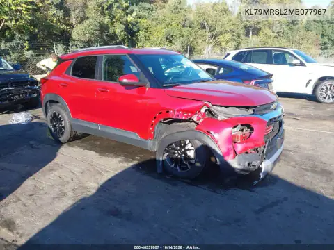 KL79MRSL2MB077967 — 2021 Chevrolet TrailBlazer, передняя часть справа, фото до ремонта