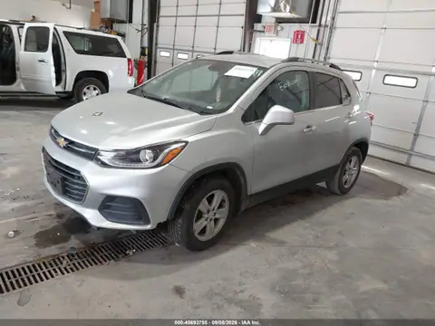 KL7CJLSB7KB962035 — 2019 Chevrolet Trax LT, photo 2 from IAAI 28.09.2026, All-over damage