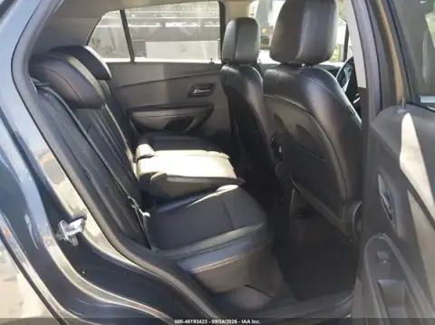 KL7CJPSB2JB717360 — 2018 Chevrolet TRAX, zdjęcie 8 z IAAI, Lewy tył
