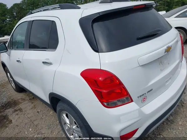 KL7CJPSB5KB826316 — 2019 Chevrolet TRAX, photo 3 from IAAI 08.10.2026, Mechanical damage