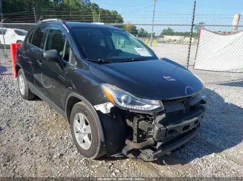 KL7CJLSB5KB811730 — 2019 Chevrolet TRAX, Parte delantera (Front End), fotos antes de reparar