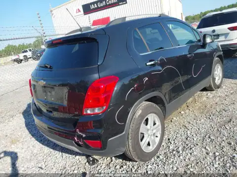 KL7CJLSB5KB811730 — 2019 Chevrolet TRAX, foto 4 de IAAI, Parte delantera
