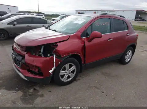 3GNCJPSB5LL189308 — 2020 Chevrolet TRAX, zdjęcie 2 z IAAI 23.10.2026, Lewy przód