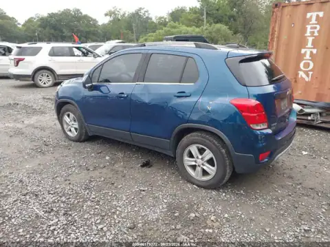 KL7CJLSB4LB336038 — 2020 Chevrolet TRAX, zdjęcie 3 z IAAI, Lewy przód