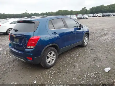 KL7CJLSB4LB336038 — 2020 Chevrolet TRAX, zdjęcie 4 z IAAI, Lewy przód