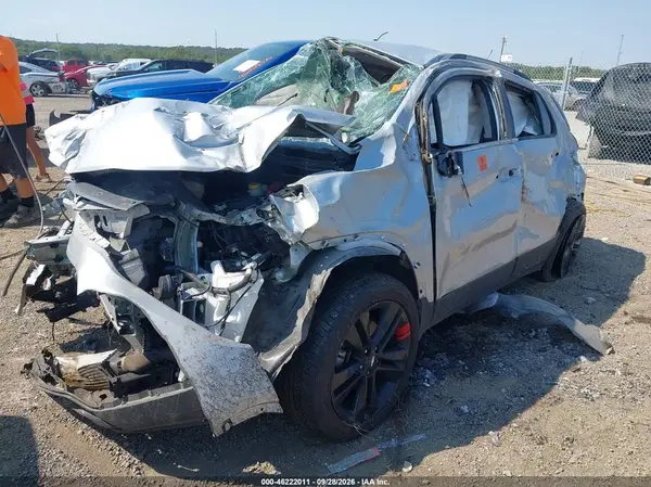 3GNCJPSB4LL237669 — 2020 Chevrolet TRAX, photo 2 from IAAI, Biohazard / chemical