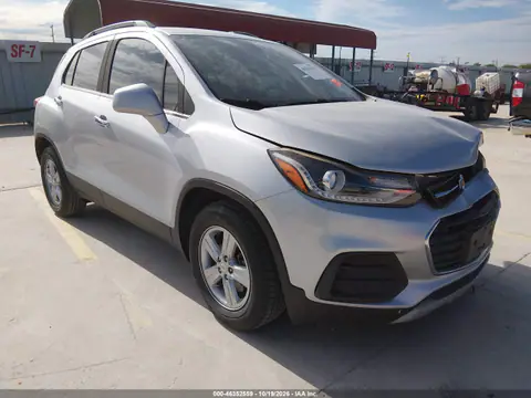 KL7CJLSBXLB014231 — 2020 Chevrolet TRAX, Front end, before-repair photos