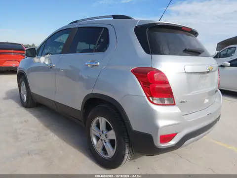 KL7CJLSBXLB014231 — 2020 Chevrolet TRAX, photo 4 from IAAI, Front end