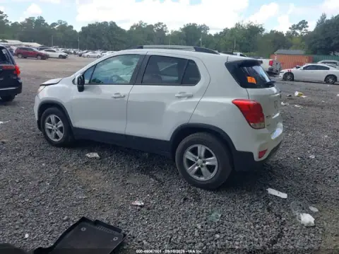 KL7CJLSB1MB354773 — 2021 Chevrolet TRAX, photo 3 from IAAI 20.10.2026, Right front