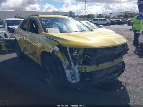 KL77LKEP5SC059471 — 2025 Chevrolet TRAX, Prawy bok, zdjęć przed naprawą