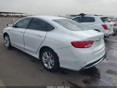 1C3CCCAB8FN646697 — 2015 Chrysler 200 Limited, ფოტო 3, IAAI 20.10.2026, უკანა მარჯვენა ნაწილი