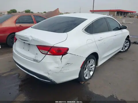 1C3CCCAB8FN646697 — 2015 Chrysler 200 Limited, ფოტო 4, IAAI 20.10.2026, უკანა მარჯვენა ნაწილი
