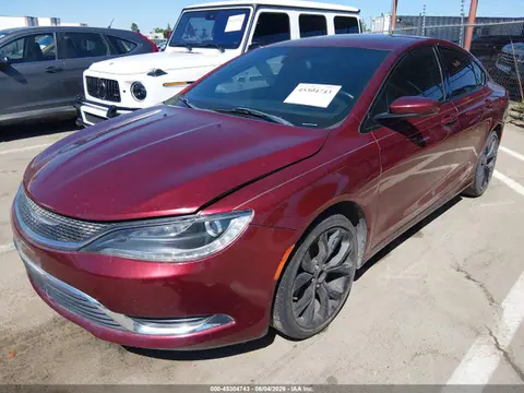 2015 Chrysler 200 S VIN 1C3CCCBB6FN650987 фото 2
