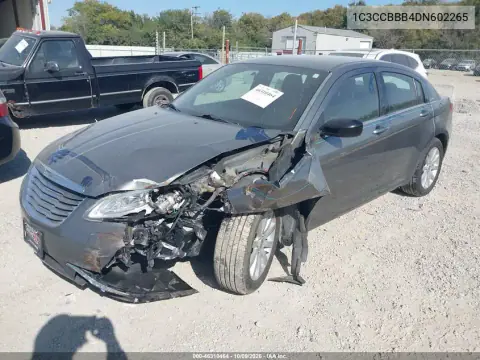 2013 Chrysler 200 Touring VIN 1C3CCBBB4DN602265 фото 2