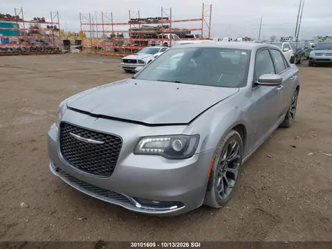 2C3CCABG5FH829014 — 2015 Chrysler 300 S, фото 2 з IAAI 20.10.2026, Град