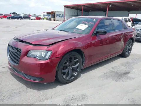 2C3CCAAG1MH505203 — 2021 Chrysler 300 Touring, zdjęcie 2 z IAAI 22.10.2026, Lewy i prawy bok