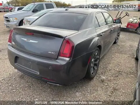 2017 Chrysler 300 S VIN 2C3CCABG4HH526552 фото 4