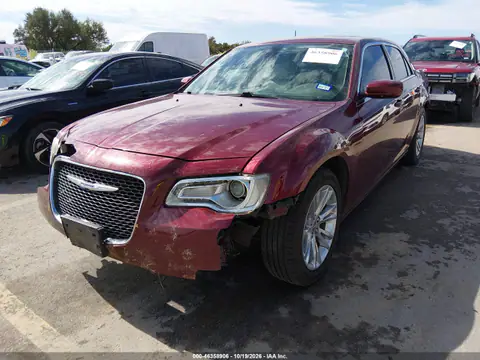 2C3CCAAG1JH228760 — 2018 Chrysler 300, photo 3 from IAAI, Front end