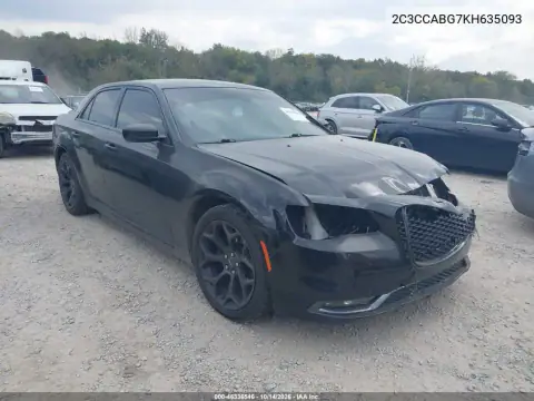 2C3CCABG7KH635093 — 2019 Chrysler 300, фото 2 с аукциона IAAI, Передняя часть