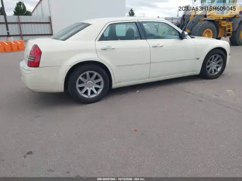 2C3JA63H15H609045 — 2005 Chrysler 300C, photo 4 from IAAI, Normal wear
