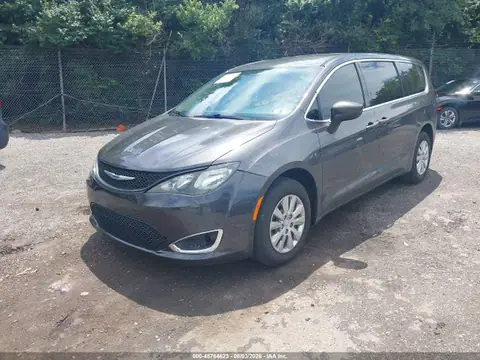 2C4RC1AG4JR262045 — 2018 Chrysler Pacifica L, zdjęcie 2 z IAAI 23.10.2026, Kradzież