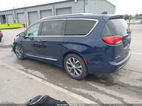 2C4RC1GG9HR689254 — 2017 Chrysler Pacifica Limited, foto 3 de IAAI 23.10.2026, Delantera izquierda