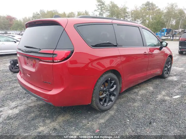 2C4RC1GG4TR232053 — 2026 Chrysler Pacifica Limited, photo 4 from IAAI 13.10.2026, Left front