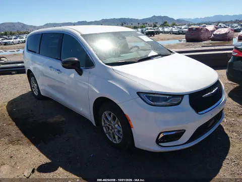 2C4RC1BG8SR520499 — 2025 Chrysler Pacifica Select, Front end (Front End), before-repair photos