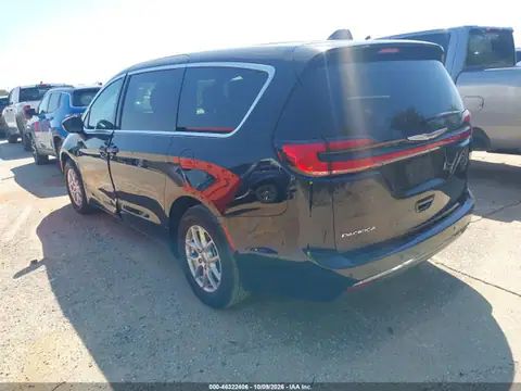 2C4RC1BG1SR554770 — 2025 Chrysler Pacifica Select, zdjęcie 3 z IAAI 19.10.2026, Lewy bok