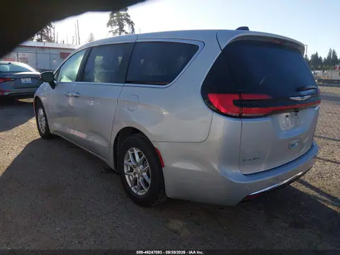 2026 Chrysler Pacifica Select VIN 2C4RC1BG0TR182565 фото 3