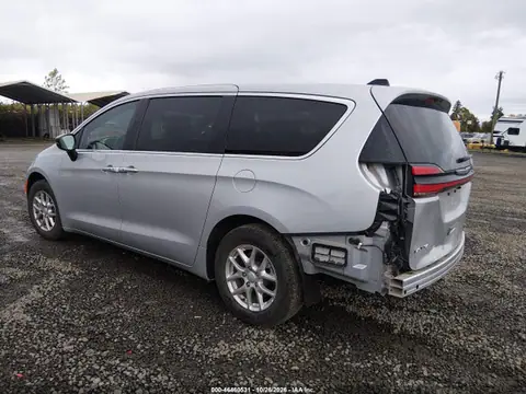 2C4RC1BG1TR185863 — 2026 Chrysler Pacifica Select, zdjęcie 3 z IAAI 28.10.2026, Tył