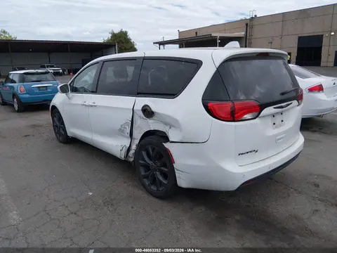 2018 Chrysler Pacifica Touring Plus VIN 2C4RC1FGXJR354320 фото 3