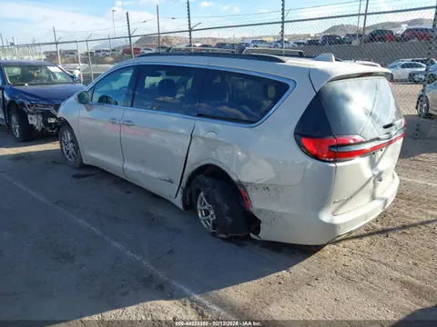 2021 Chrysler Pacifica Touring VIN 2C4RC1FG5MR514947 фото 3