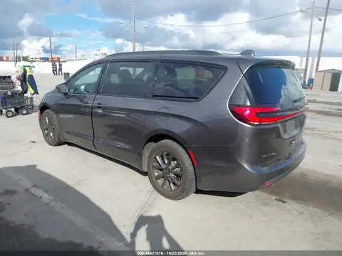 2C4RC1FG4MR501218 — 2021 Chrysler Pacifica Touring, photo 3 from IAAI 28.10.2026, Normal wear