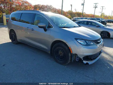 2C4RC1CG7HR659689 — 2017 Chrysler Pacifica, Przód (Front), zdjęć przed naprawą