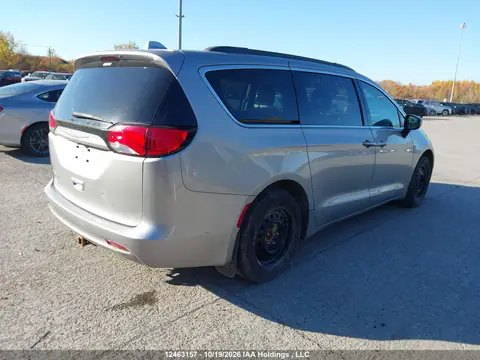 2C4RC1CG7HR659689 — 2017 Chrysler Pacifica, photo 4 from IAAI 20.10.2026, Front end