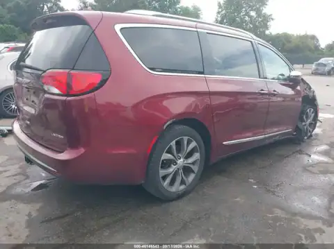 2C4RC1GG3HR591577 — 2017 Chrysler Pacifica, zdjęcie 4 z IAAI, Lewy i prawy bok