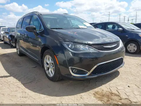 2C4RC1BG1HR820703 — 2017 Chrysler Pacifica, სეტყვა (Hail), ფოტოები შეკეთებამდე