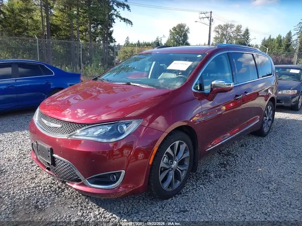 2C4RC1GG7HR777929 — 2017 Chrysler Pacifica, photo 2 from IAAI 09.10.2026, Front end