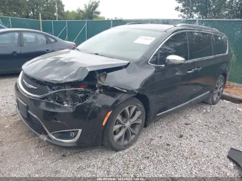 2C4RC1GG0HR839932 — 2017 Chrysler Pacifica, photo 2 from IAAI, Left front