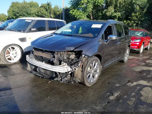 2C4RC1GG1HR544662 — 2017 Chrysler Pacifica, photo 2 from IAAI, Front end