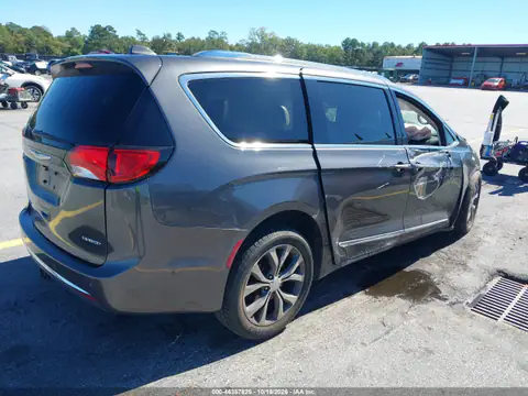 2C4RC1GGXHR611632 — 2017 Chrysler Pacifica, foto 4 de IAAI, Parte delantera