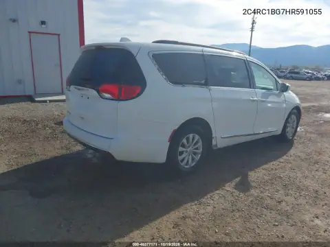 2C4RC1BG7HR591055 — 2017 Chrysler Pacifica, zdjęcie 5 z IAAI, Przód