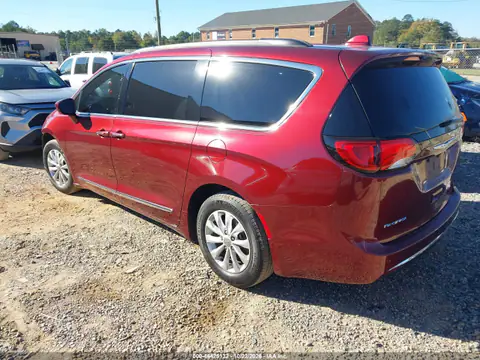 2C4RC1BG1HR533958 — 2017 Chrysler Pacifica, photo 4 from IAAI, All-over damage
