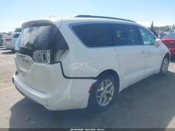 2C4RC1FG0JR315039 — 2018 Chrysler Pacifica, zdjęcie 4 z IAAI 13.10.2026, Tył