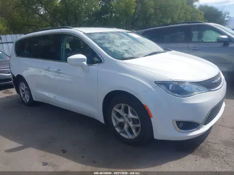 2C4RC1FG0JR315039 — 2018 Chrysler Pacifica, Rear end (Rear), before-repair photos