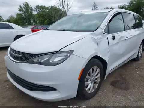 2C4RC1CG9JR171396 — 2018 Chrysler Pacifica, zdjęcie 6 z IAAI, Lewy przód