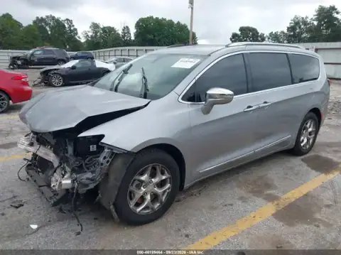 2C4RC1GG5JR148997 — 2018 Chrysler Pacifica, photo 2 from IAAI, Front end
